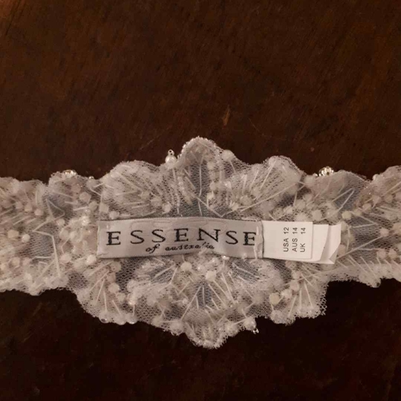 Wedding dress - Picture 11 of 11